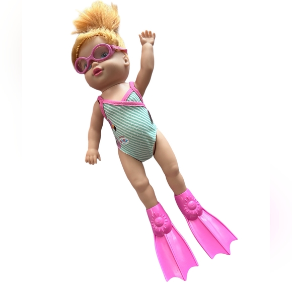 Baby Born Mommy, Look I Can Swim, Blonde, really swims when you put her in water - Picture 1 of 1